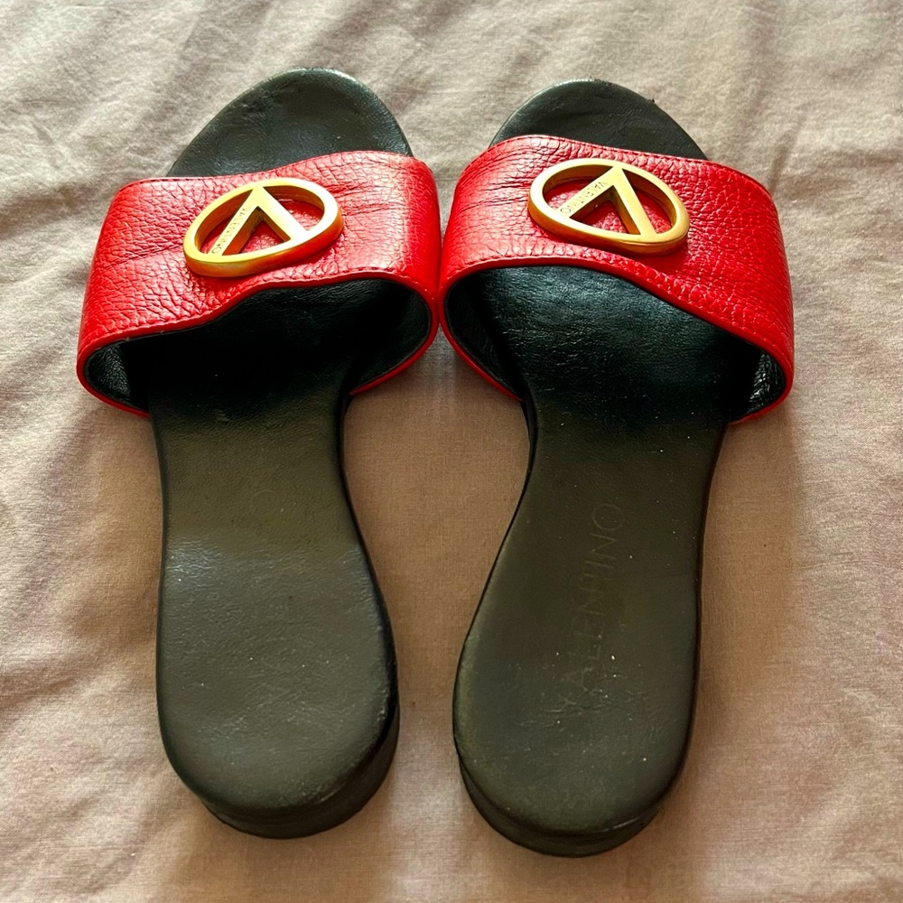 Valentino Sandals Flat Red